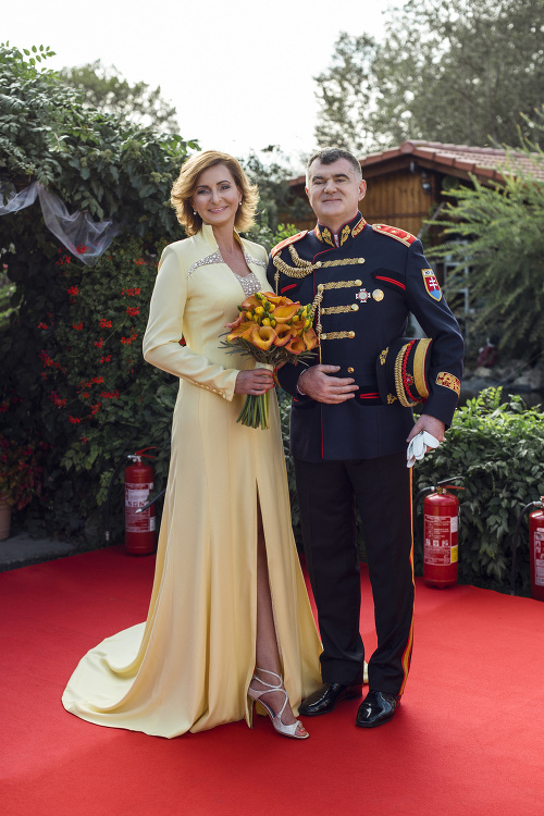 Moderátorka Danica Kleinová (45) a šéf hasičov Alexander Nejedlý (52)  spečatili svoj vzťah 22. septembra v reštaurácii v obci Vojka nad Dunajom. 