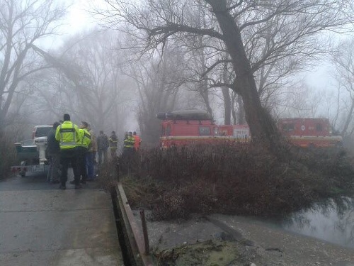 V okolí Devínskeho jazera po žene (45) pátrali hasiči a policajti. 