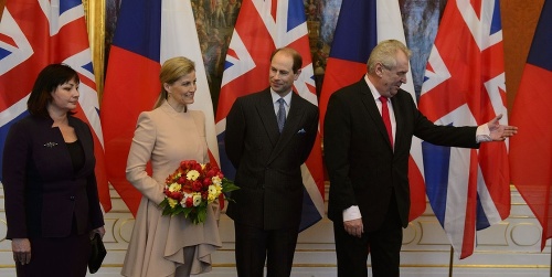 Miloš Zeman privítal princa Edwarda s manželkou.