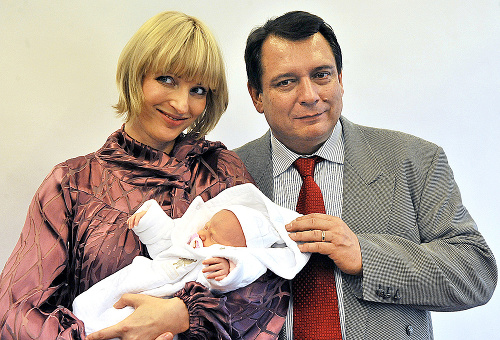 November 2009 - Dva roky po svadbe sa im narodila dcérka Margarita.