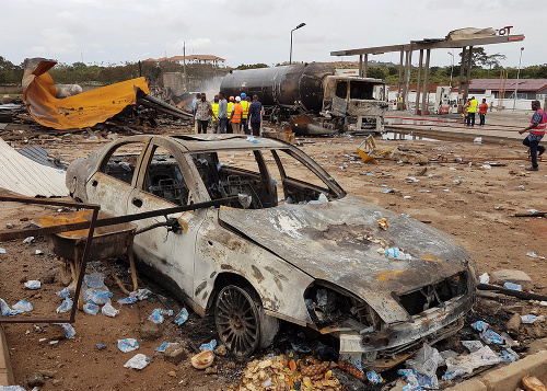 Výbuch na benzínovej pumpe v Ghane zabil najmenej 7 ľudí.