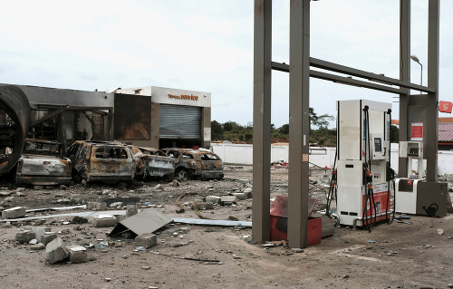 Výbuch na benzínovej pumpe v Ghane zabil najmenej 7 ľudí.