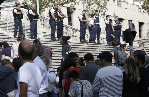 Krvavý útok na stanici v Marseille.