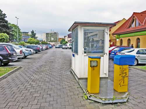 Parkovanie ostáva naďalej bezplatné aj v centre Michaloviec.