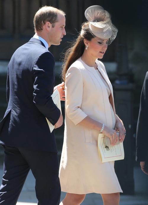 Vojvodkyňa Kate v roku 2013, keď čakala syna Georgea.