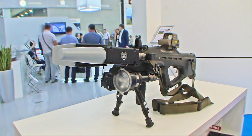 Zbraň predstavili na výstave Army 2017 neďaleko Moskvy.