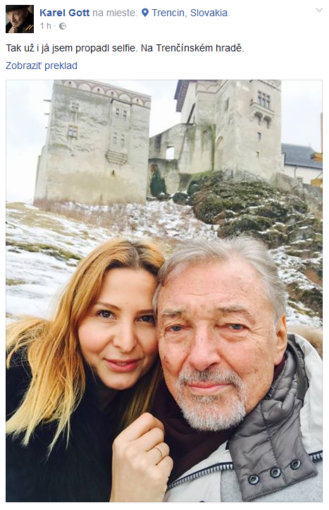 Maestro si spravil selfie so ženou.