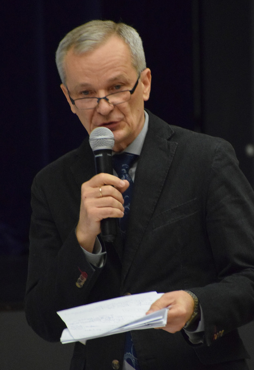 Miroslav Kubičár, riaditeľ Gymnázia v Púchove.