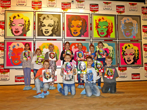 Deti sa v Múzeu moderného umenia učili techniku popartu Andyho Warhola.