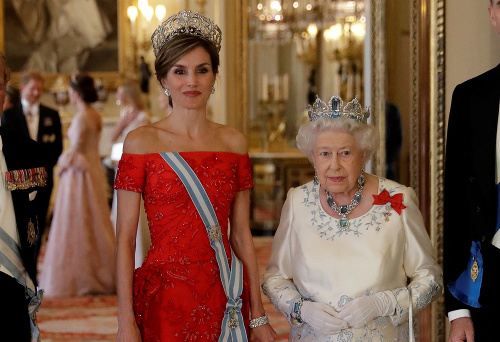 Kráľovná Letizia a kráľovná Alžbeta II.