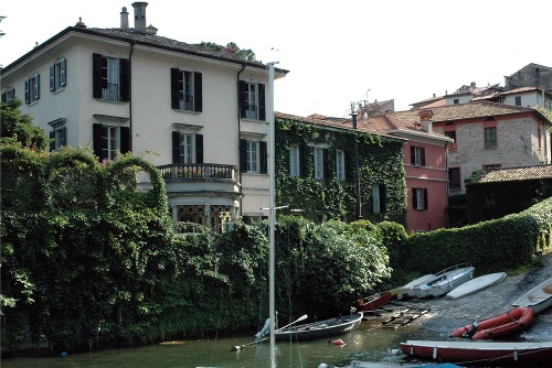 George v Taliansku vlastní luxusnú vilu.