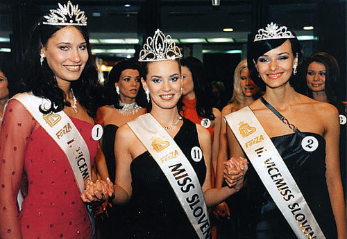 Karolína Čičátková vyhrala Miss Slovensko v roku 1998.