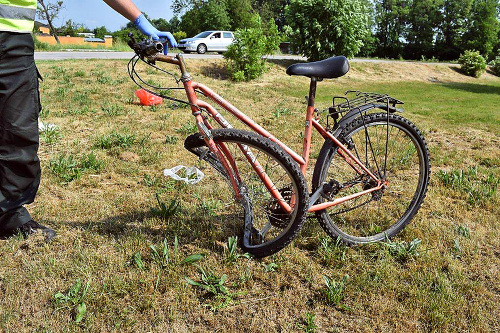 Zdevastovaný bicykel po havárii