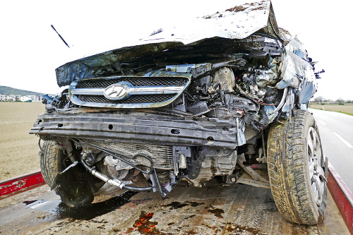Vodič Hyundaiu skončil s ťažkými zraneniami v nemocnici.