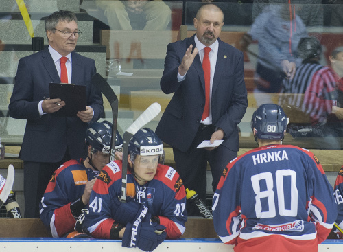 Slováci s prvým triumfom v EHCH, vo Francúzsku vyhrali 4:1.