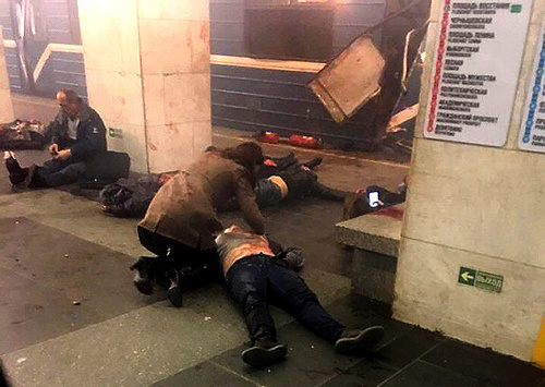 Útok v ruskom metre si vyžiadal 14 obetí.