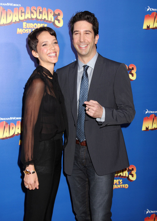 Herec David Schwimmer a jeho manželka Zoe Buckman.