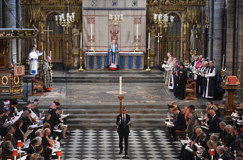 Vo Westminsterskom opátske sa konala bohoslužba za obete útoku. 