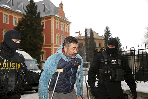 Pri razií takáčovcov zadržali aj údajného bossa skupiny Ľubomíra Kudličku (50).