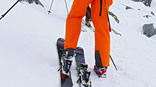 Na lyžiach absolvoval niekoľko túr, hoci má amputovanú ľavú nohu pod kolenom.