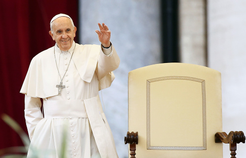 Podľa pápeža Františka musia byť katolíci riadne pochovaní. 