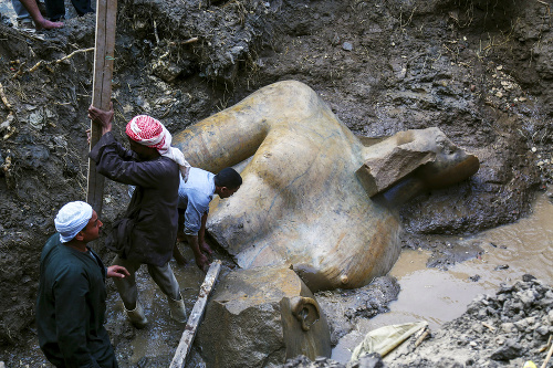 Súčasť nálezu: Archeológovia vykopali aj významný úlomok sochy Setiho II.