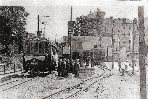 1941 - Úzkorozchodná železnička denne vozila kúpeľných hostí dlhých 102 rokov. V roku 2011 ju zrušili. 