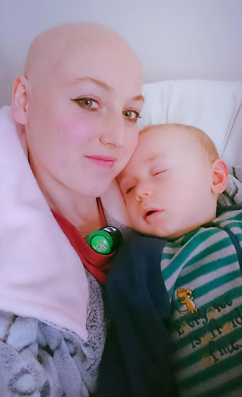 Sarah musela podstúpiť chemoterapiu.