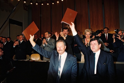 V roku 1992 stál pri vzniku slovenskej ústavy.