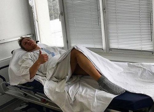 Adam Žampa poslal fanúšikom pozdrav z nemocnice.