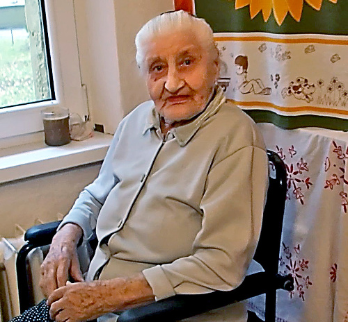 ODKAZ NAJSTARŠEJ SLOVENKY Mária Čeremugová (107) z Levoče - Treba sa tešiť z každého dňa. Aj keď je to niekedy veľmi ťažké.