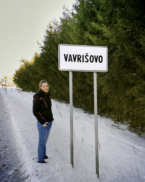 Zdenka Pavlíková si dala za cieľ odfotiť sa v každej slovenskej obci.