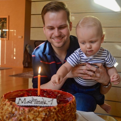 Syn Martina Chodúra si užil prvé narodeniny.
