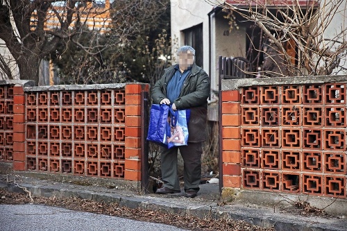 Majitelia domu, v ktorom uhynulo 65 sliepok.