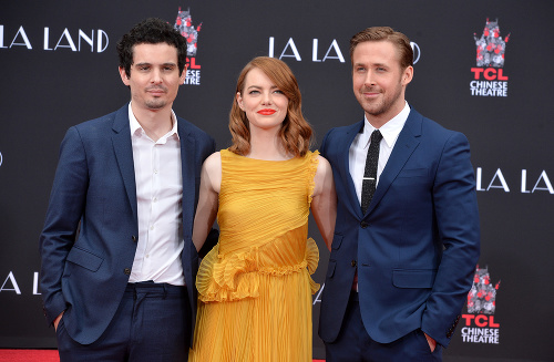 Ema Stone a Ryan Gosling sú hlavnými hviezdami muzikálu La la Land.