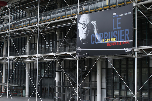 Výstava venovaná tvorbe Le Corbusiera.