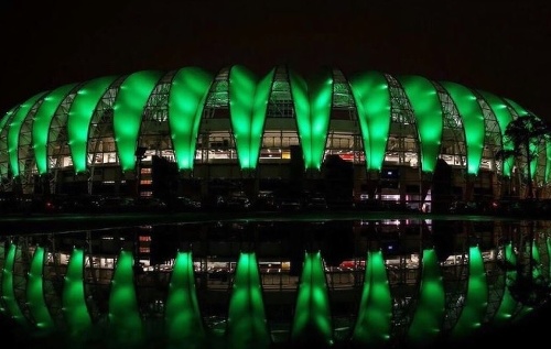 Takto si uctili pamiatku zosnulých futbalistov Chapecoense.