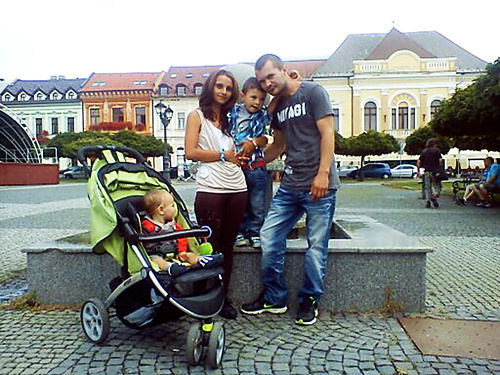 Aneta (30) a Csaba († 29) s dvoma synmi v časoch, keď boli spolu šťastní.