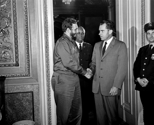 Napäté vzťahy s USA sa snažil riešiť s prezidentom Richardom Nixonom.