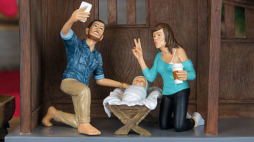 Jozef si urobil selfie s Máriou a s Ježiškom.