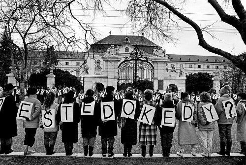 Protestovalo sa aj pred vtedajším Pionierskym palácom.