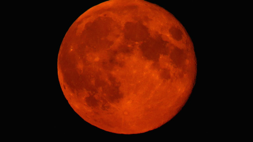 Podľa pastora bude zatmenie mesiaca znamením blížiaceho sa konca sveta.