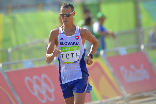 Matej Tóth počas pretekov na 50 km.