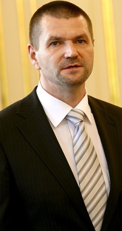 Igor Štefanov (52).