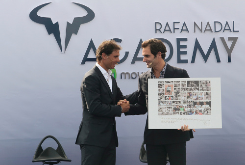 Federer sa zúčastnil na otvorení mládežnickej akadémie svojho odvekého rivala.