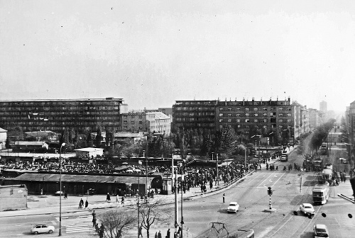 1965: Križovatka s Vajnorskou ulicou na mieste bývalého Centrálneho trhoviska a terajšieho Istropolisu.