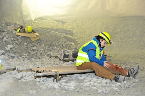 Cvičenie záchranných zložiek pri mimoriadnej udalosti priamo v rozostavanom najdlhšom diaľničnom tuneli Višňové.