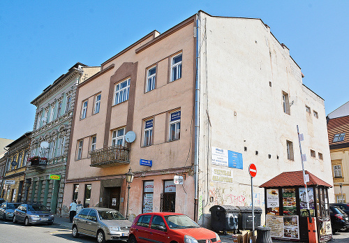 Jablkom sváru je budova v Košiciach.