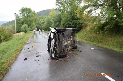 V tomto aute zahynul pri nehode vodič († 38)- z okresu Prievidza.