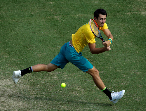 Bernard Tomic získal pre Austráliu druhý bod.